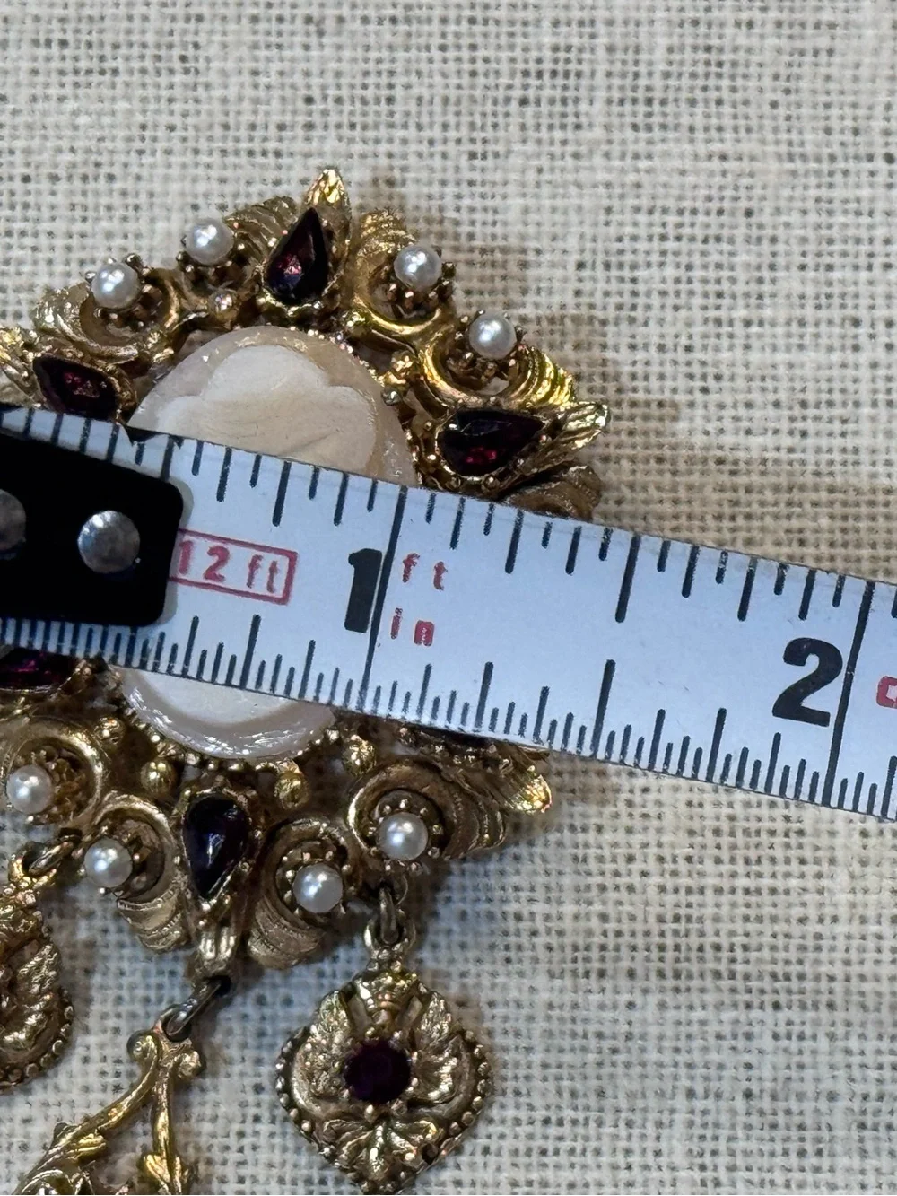 Vintage Florenza Translucent Cameo Dangle Brooch Gold Tone Faux Pearl Rhinestone